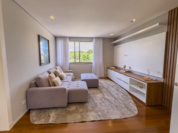 MANSÃO DE ALTO PADRÃO NO TAMBORÉ 03