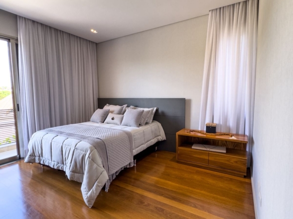 MANSÃO DE ALTO PADRÃO NO TAMBORÉ 03