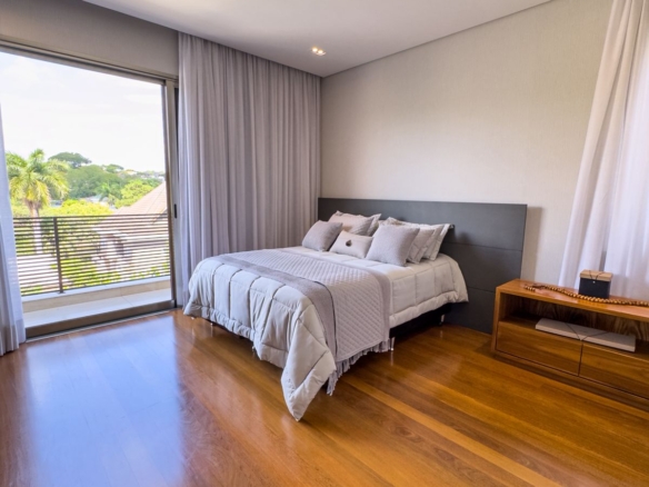 MANSÃO DE ALTO PADRÃO NO TAMBORÉ 03